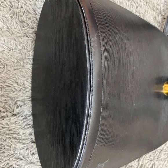 Louis Vuitton Cluny Vintage - Picture 6 of 11